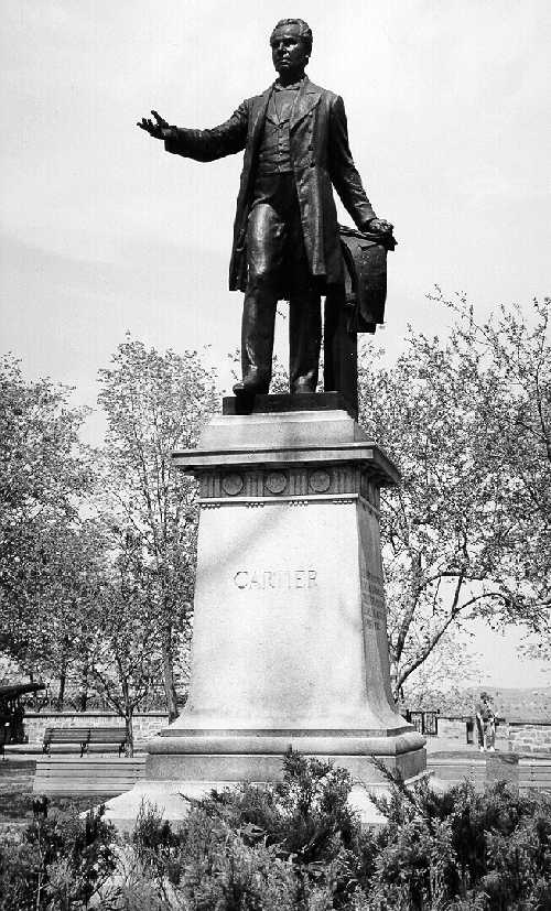 Photographie du Monument George-Étienne Cartier
(1920)
